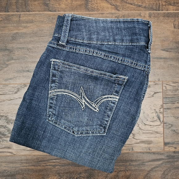 Wrangler Women 5x34 Jeans Straight Leg Blue Denim Western - Picture 2 of 7